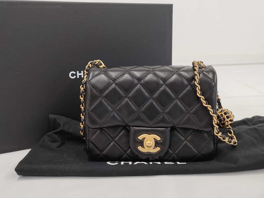 Chanel shoulder bag black mini